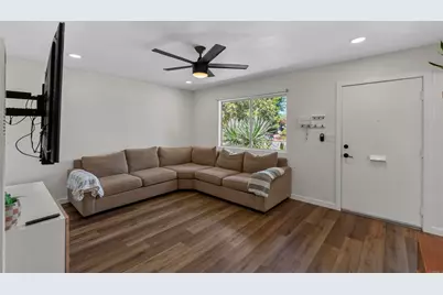 885 Via Felicidad, Vista, CA 92084 - Photo 7