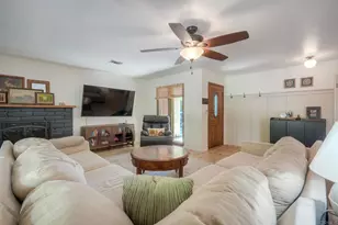 935 Tanya Ln, Fallbrook, CA 92028 - Photo 3