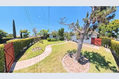5604 Limerick Avenue, San Diego, CA 92117 - Photo 3