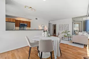 321 Tenth Ave, San Diego, CA 92101 - Photo 11