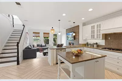 2705 Plumeria Drive, Carlsbad, CA 92009 - Photo 3