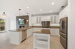 2705 Plumeria Dr, Carlsbad, CA 92009 - Photo 5