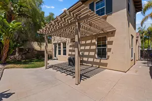 2705 Plumeria Dr, Carlsbad, CA 92009 - Photo 25