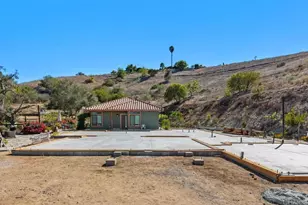 2777 Kingridge Dr, Fallbrook, CA 92028 - Photo 1