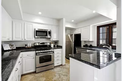 8608 Villa La Jolla Drive #4, La Jolla, CA 92037 - Photo 3