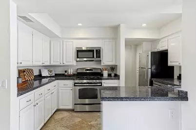 8608 Villa La Jolla Drive #4, La Jolla, CA 92037 - Photo 17