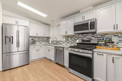 2051 Rainbow Glen Road, Fallbrook, CA 92028 - Photo 15