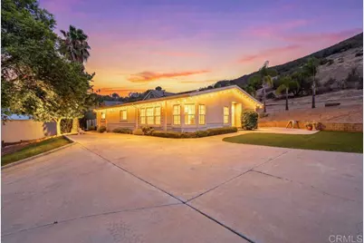 2051 Rainbow Glen Road, Fallbrook, CA 92028 - Photo 5