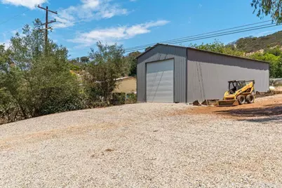 2051 Rainbow Glen Road, Fallbrook, CA 92028 - Photo 53