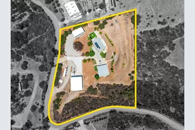 2051 Rainbow Glen Road, Fallbrook, CA 92028 - Photo 3