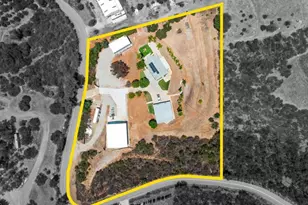2051 Rainbow Glen Rd, Fallbrook, CA 92028 - Photo 3