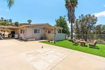 2051 Rainbow Glen Road, Fallbrook, CA 92028 - Photo 33