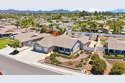 23938 Jonathan Place, Murrieta, CA 92562 - Photo 5