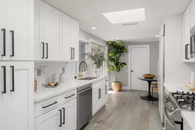 2018 Caminito San Nicholas, La Jolla, CA 92037 - Photo 13