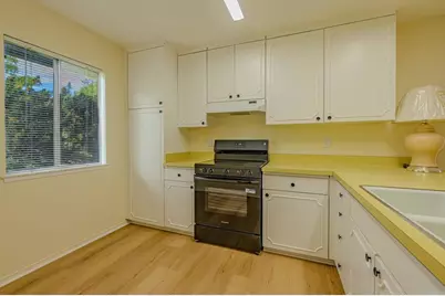 261 Parkside, Escondido, CA 92026 - Photo 9