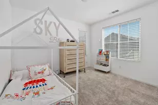 15008 Gallery Wy, Fontana, CA 92336 - Photo 17