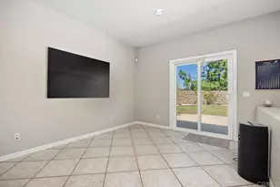 1178 Newcastle Ct, Oceanside, CA 92056 - Photo 7