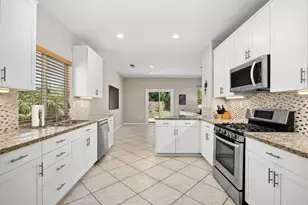 1178 Newcastle Ct, Oceanside, CA 92056 - Photo 9