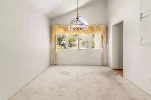 9220 Calle De Vista Oeste, San Diego, CA 92129 - Photo 7