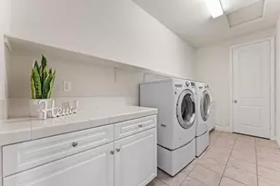 261 Flores Ln, Vista, CA 92083 - Photo 23