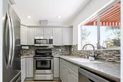2959 Lexington Circle, Carlsbad, CA 92010 - Photo 13