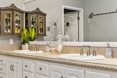 2152 Manchester Avenue, Cardiff by the Sea, CA 92007 - Photo 15