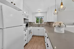 10466 Caminito Sulmona, San Diego, CA 92129 - Photo 5