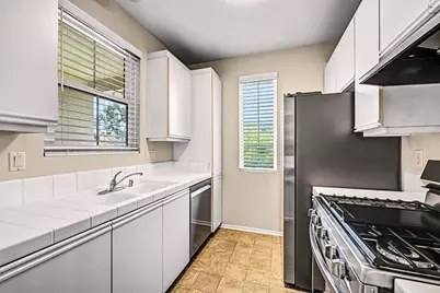 10915 Sabre Hill Drive #364, San Diego, CA 92128 - Photo 11