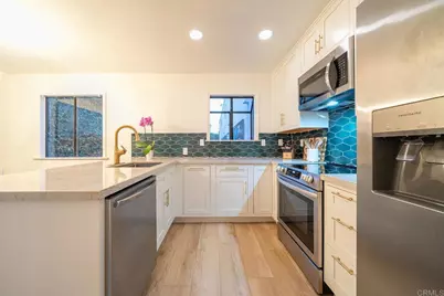 2136 Oceanside Boulevard, Oceanside, CA 92054 - Photo 13