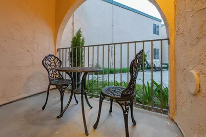 2136 Oceanside Boulevard, Oceanside, CA 92054 - Photo 9