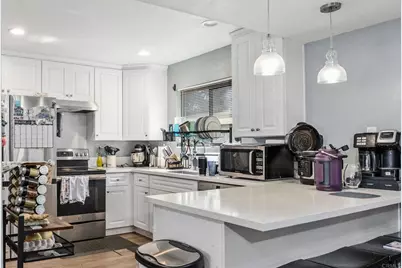 221 Stage Coach Road, Oceanside, CA 92057 - Photo 9