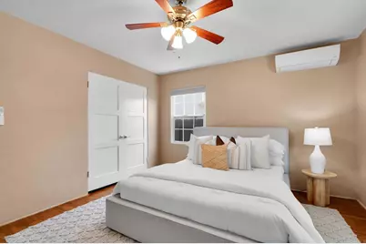 1060 Pacific Beach Drive, San Diego, CA 92109 - Photo 17