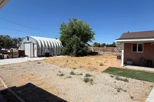 11852 Jamacha Rd, Apple Valley, CA 92308 - Photo 21