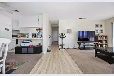 201 Diamond Way #222, Vista, CA 92083 - Photo 5