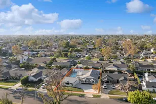 3221 Kempton Dr, Los Alamitos, CA 90720 - Photo 11