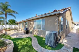 39620 Clos Du Val, Murrieta, CA 92563 - Photo 43