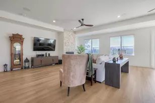 39620 Clos Du Val, Murrieta, CA 92563 - Photo 13