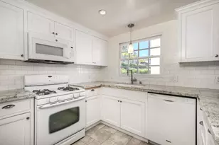 2569 Navarra Dr, Carlsbad, CA 92009 - Photo 17
