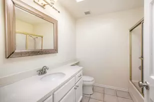 2569 Navarra Dr, Carlsbad, CA 92009 - Photo 19