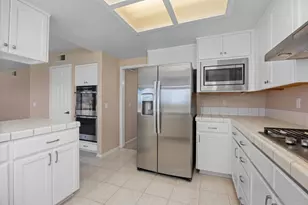 3730 Hillview Way, Oceanside, CA 92056 - Photo 17