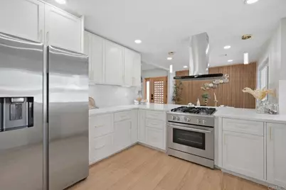 2640 Chestnut Avenue, Carlsbad, CA 92010 - Photo 15