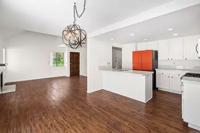 321 N Melrose #C, Vista, CA 92083 - Photo 13