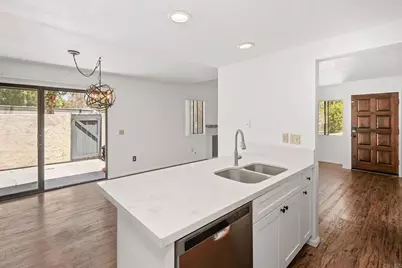 321 N Melrose #C, Vista, CA 92083 - Photo 15