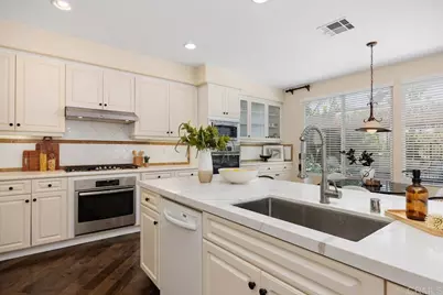 1589 Corte Orchidia, Carlsbad, CA 92011 - Photo 17