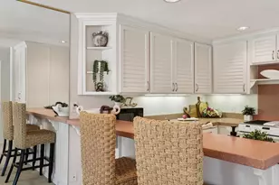 7126 Marina Pacifica Dr, Long Beach, CA 90803 - Photo 17