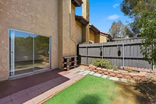 2041 Avenue of the Trees, Carlsbad, CA 92008 - Photo 31