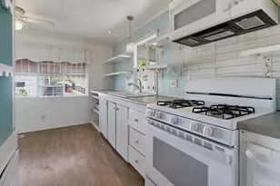 2130 Sunset Dr, Vista, CA 92081 - Photo 9