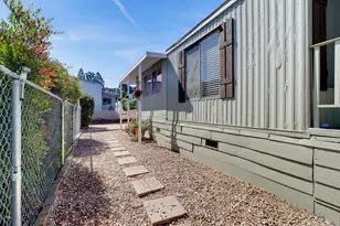 2130 Sunset Dr, Vista, CA 92081 - Photo 25