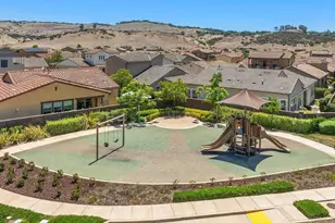 7945 Lusardi Creek Ln, San Diego, CA 92127 - Photo 43
