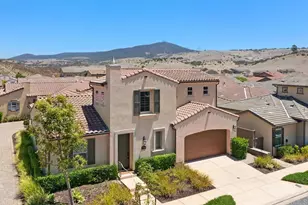 7945 Lusardi Creek Ln, San Diego, CA 92127 - Photo 3